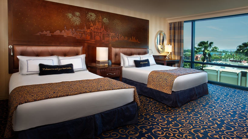 Imagen de la habitación del Hotel Disneyland. Foto 11