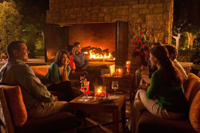 Imagen de los exteriores del Hotel Disneyland. Foto 13