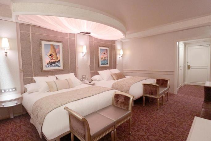 Imagen de la habitación del Hotel Disneyland®. Foto 4