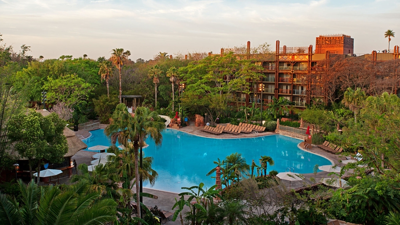 Imagen de la piscina del Hotel Disney's Animal Kingdom Lodge. Foto 14