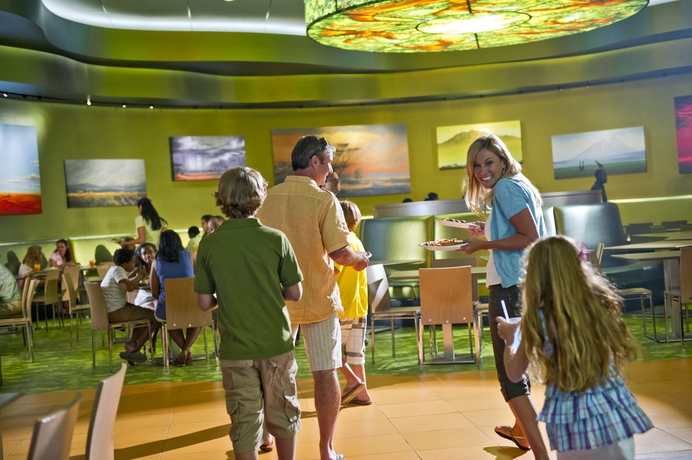 Imagen del bar/restaurante del Hotel Disney's Art Of Animation Resort. Foto 2