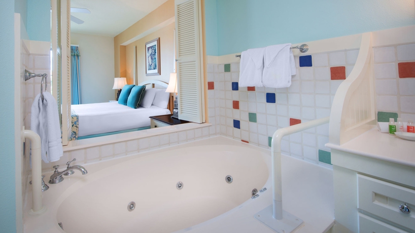 Imagen de la habitación del Hotel Disney's Boardwalk Villas. Foto 4