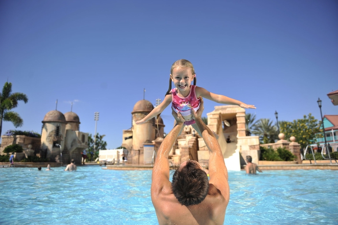 Imagen de la piscina del Hotel Disney's Caribbean Beach Resort. Foto 14