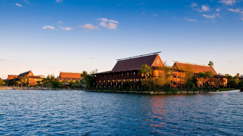 Imagen de los exteriores del Hotel Disney's Polynesian Village Resort. Foto 12