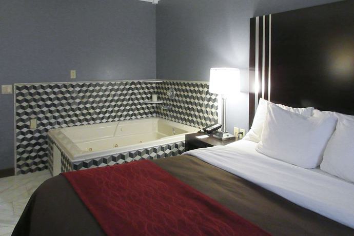 Imagen de la habitación del Hotel Distill-Inn. Foto 10