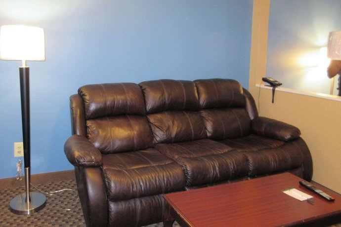 Imagen de la habitación del Hotel Distill-Inn. Foto 11