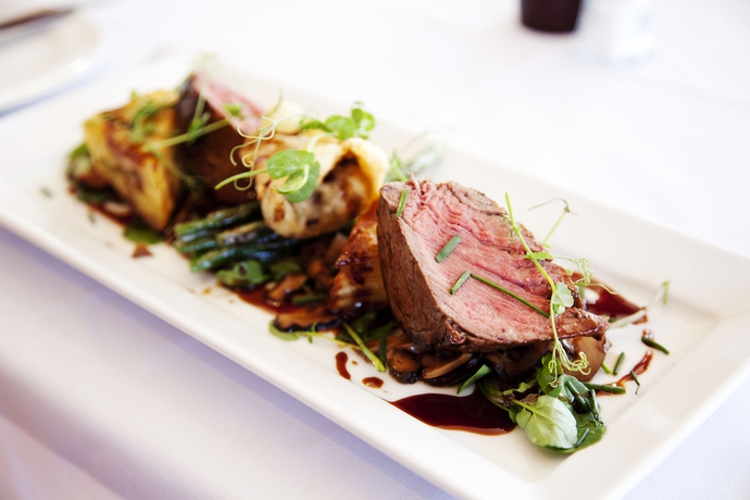 Imagen del bar/restaurante del Hotel Distinction New Plymouth and Conference Centre. Foto 10