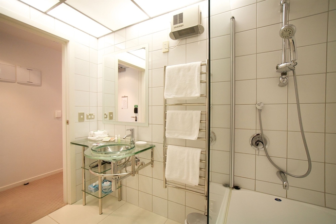 Imagen de la habitación del Hotel Distinction Wellington Century City. Foto 3