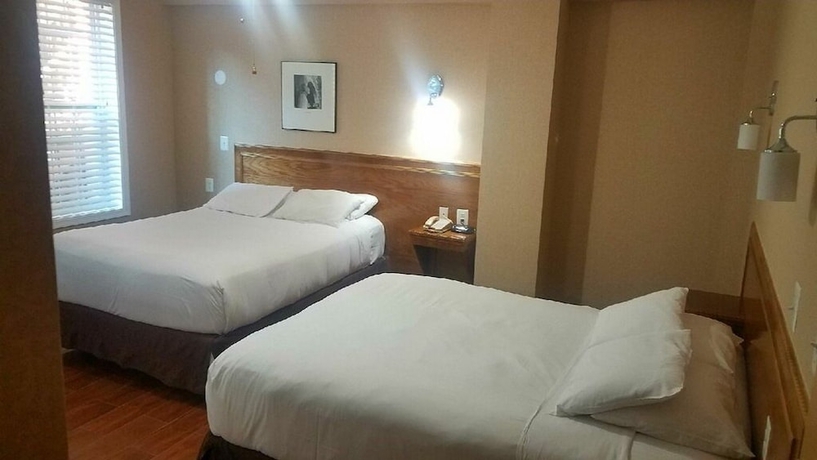 Imagen de la habitación del Hotel District. Foto 10