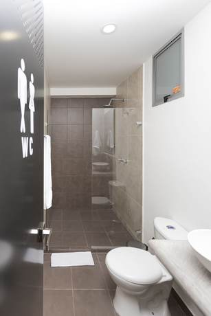 Imagen de la habitación del Hotel Distrito 21. Foto 11