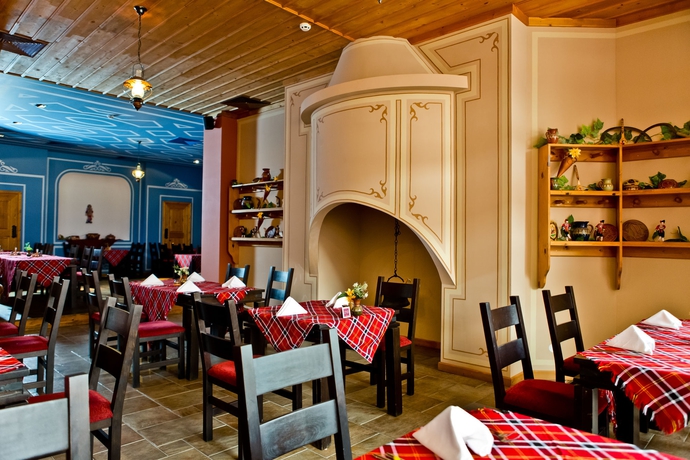 Imagen del bar/restaurante del Hotel Dit Majestic Beach Resort. Foto 3