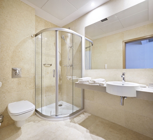 Imagen de la habitación del Hotel Diune. Foto 6