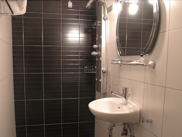 Imagen de la habitación del Hotel Diva, Atenas. Foto 10