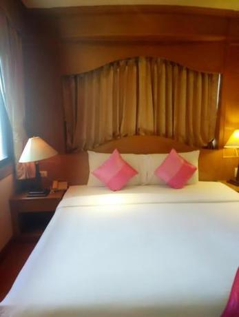 Imagen de la habitación del Hotel Diva Patong. Foto 17