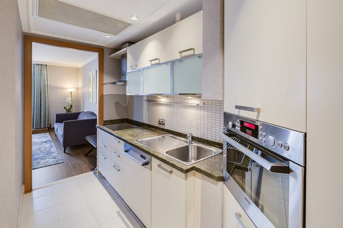 Imagen de la habitación del Hotel Divan Ankara. Foto 17
