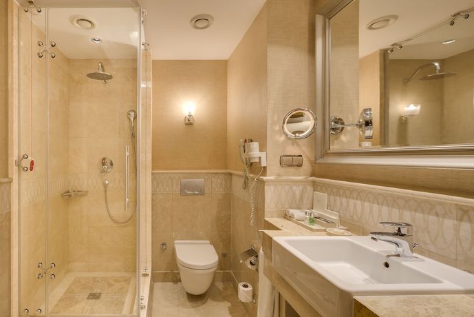 Imagen de la habitación del Hotel Divan Ankara. Foto 21