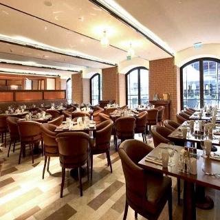 Imagen del bar/restaurante del Hotel Divan Istanbul, Sisli. Foto 2