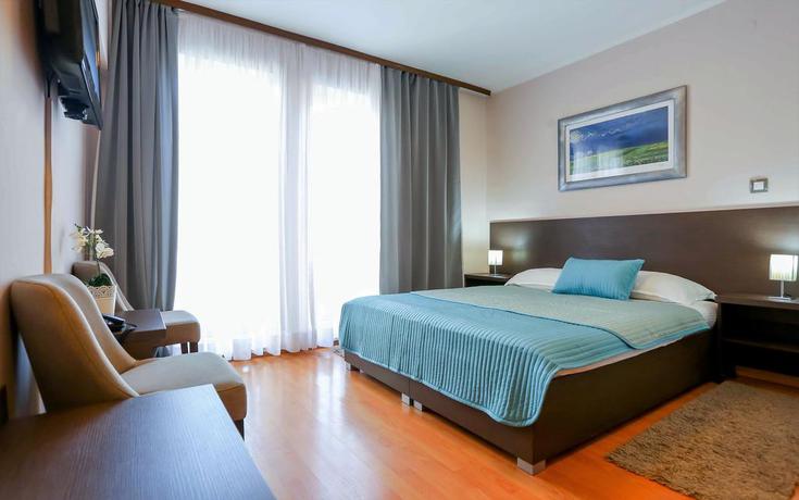Imagen de la habitación del Hotel Divan, Sarajevo. Foto 3