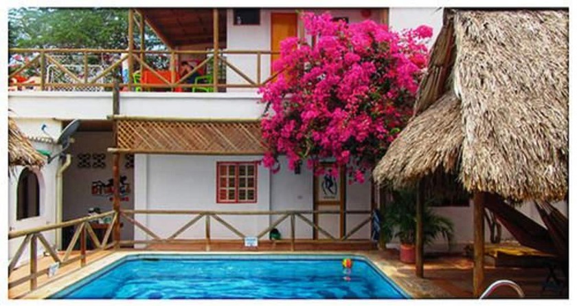 Imagen de la piscina del Hotel Divanga Hostel. Foto 14