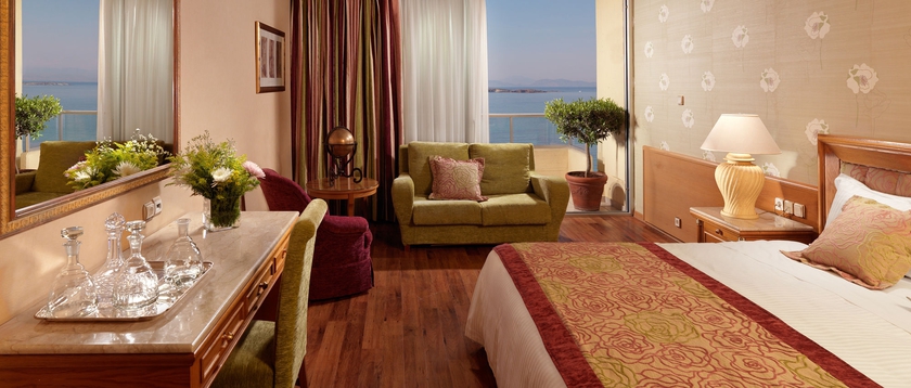 Imagen de la habitación del Hotel Divani Apollon Palace and Thalasso. Foto 6