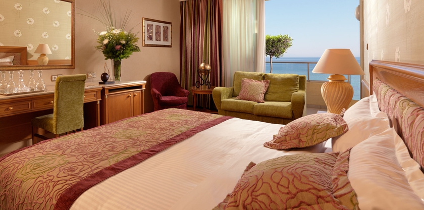 Imagen de la habitación del Hotel Divani Apollon Palace and Thalasso. Foto 8