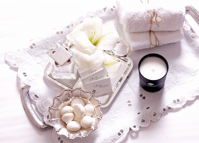 Imagen de la habitación del Hotel Divani Apollon Suites. Foto 9