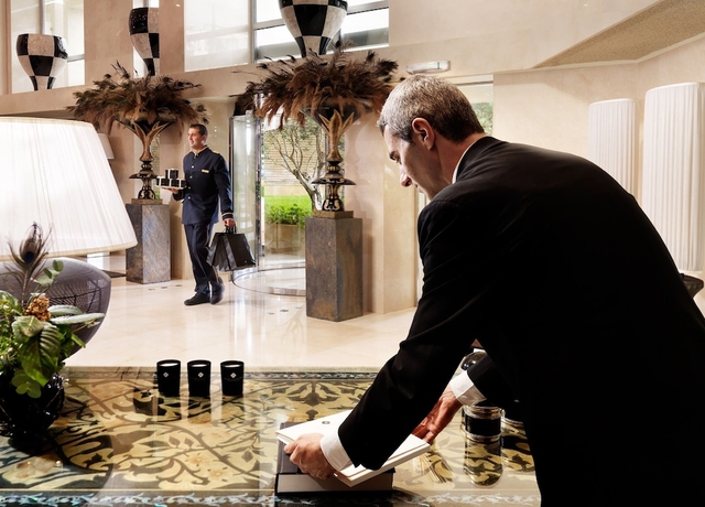 Imagen de los interiores del Hotel Divani Apollon Suites. Foto 18