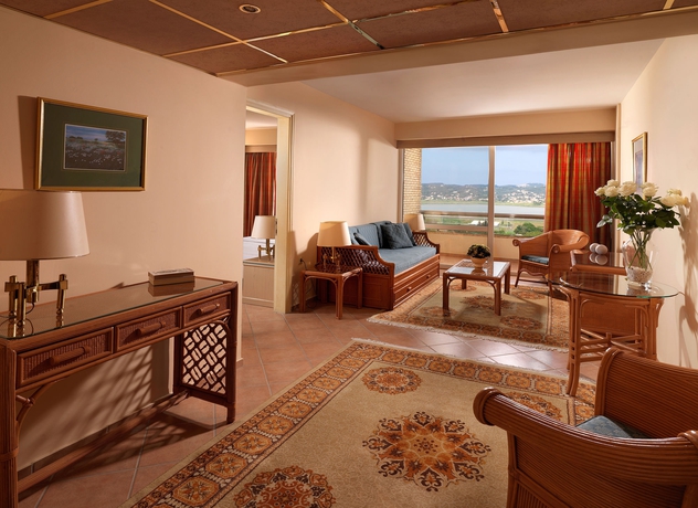 Imagen de los interiores del Hotel Divani Corfu Palace. Foto 6