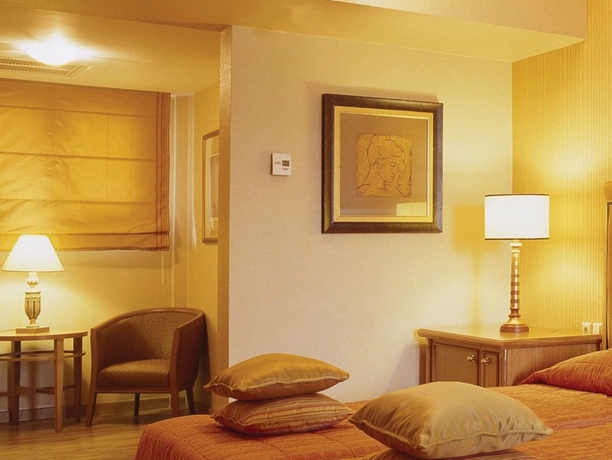 Imagen de la habitación del Hotel Divani Palace Larissa. Foto 7