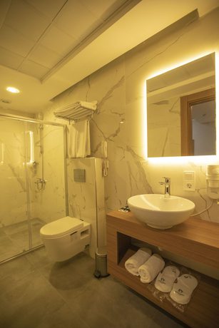 Imagen de la habitación del Hotel Divares Luxury. Foto 10