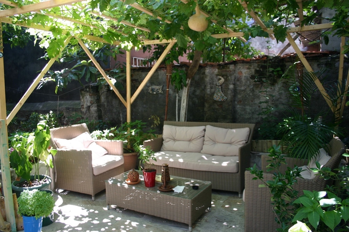 Imagen de los exteriores del Hotel Divas. Foto 14