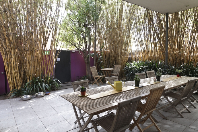 Imagen de los exteriores del Hotel Dive. Foto 4