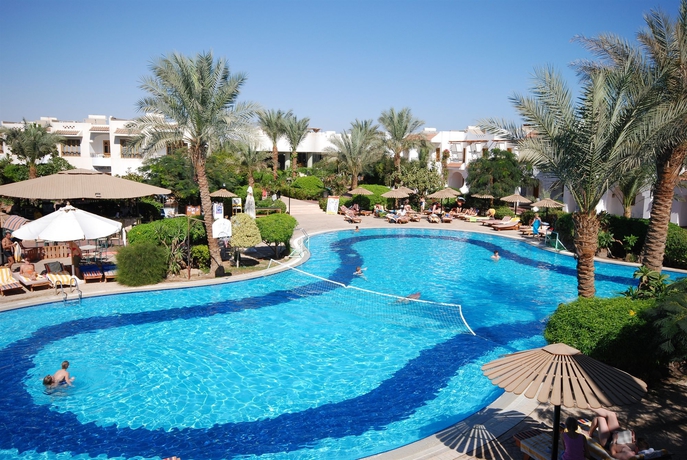 Imagen de la piscina del Hotel Dive Inn Resort. Foto 13