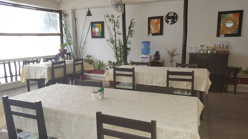 Imagen del bar/restaurante del Hotel Divegurus Boracay Beach Resort. Foto 2