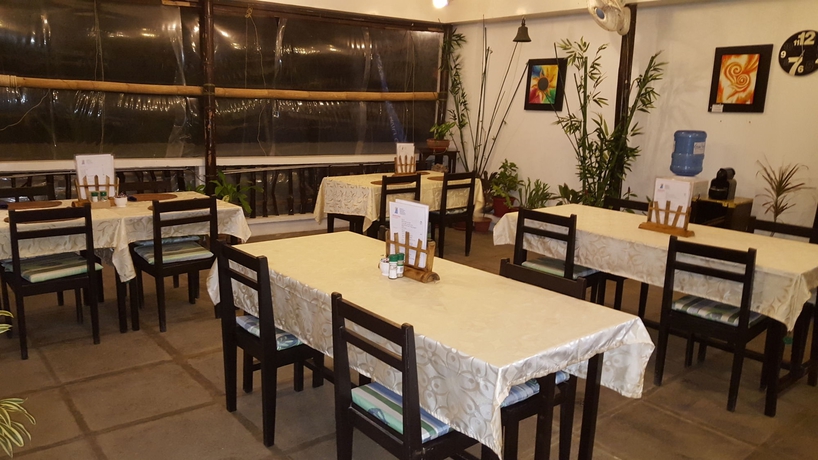 Imagen del bar/restaurante del Hotel Divegurus Boracay Beach Resort. Foto 5