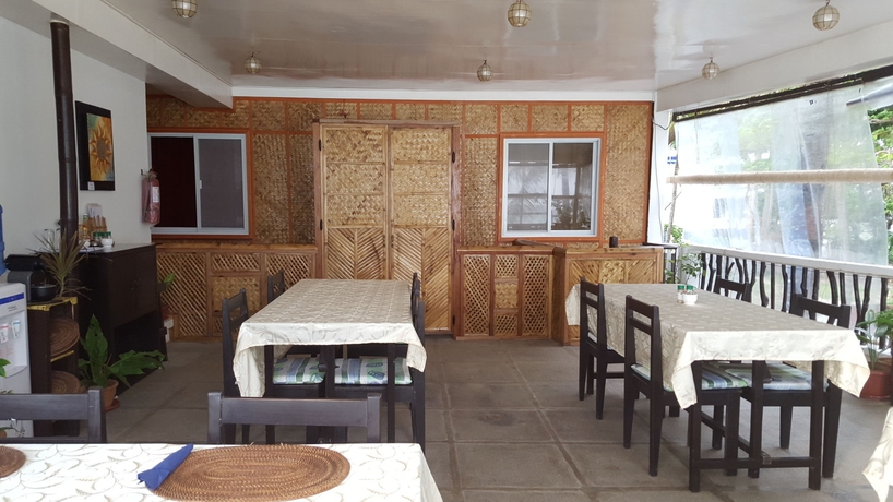 Imagen del bar/restaurante del Hotel Divegurus Boracay Beach Resort. Foto 10