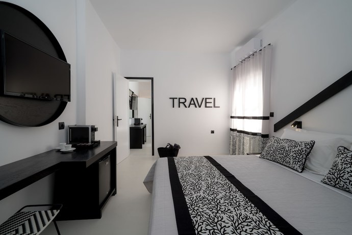 Imagen de la habitación del Hotel Divelia. Foto 14