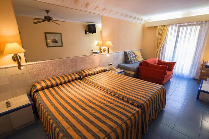 Imagen de la habitación del Hotel Diver Roquetas by Senator. Foto 13