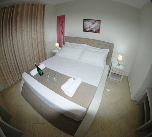 Imagen de la habitación del Hotel Divers. Foto 13