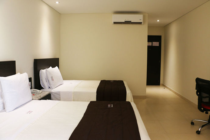 Imagen de la habitación del Hotel Diverxo And Villas. Foto 6