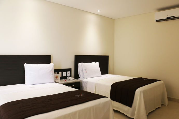 Imagen de la habitación del Hotel Diverxo And Villas. Foto 8