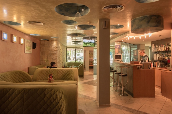 Imagen de los interiores del Hotel Divesta. Foto 11