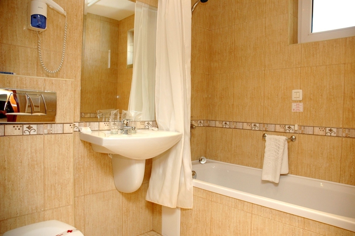 Imagen de la habitación del Hotel Divesta. Foto 5