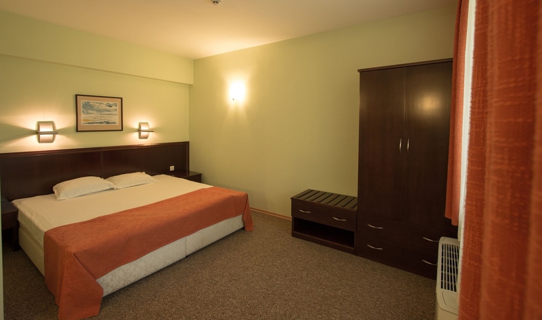 Imagen de los interiores del Hotel Divesta. Foto 15