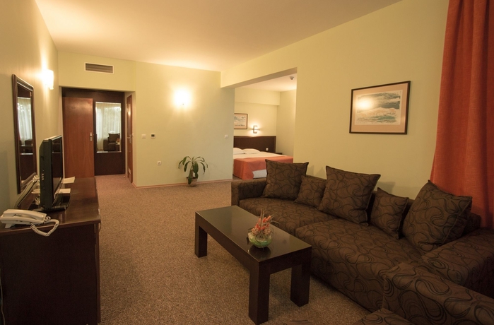 Imagen de los interiores del Hotel Divesta. Foto 16