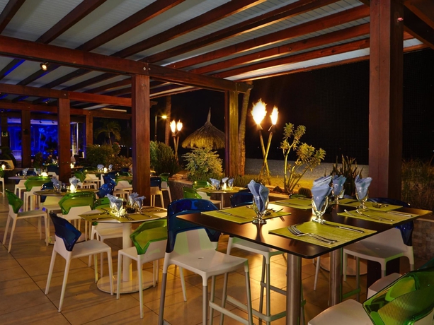 Imagen del bar/restaurante del Hotel Divi Aruba All Inclusive. Foto 6