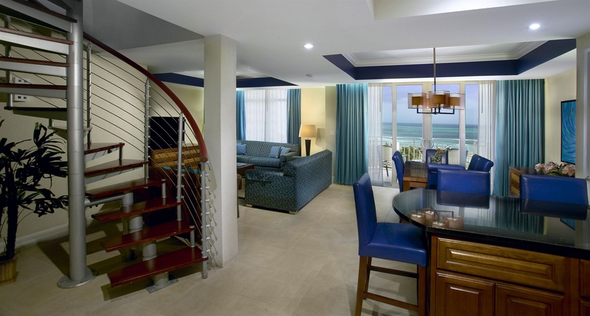 Imagen de los interiores del Hotel Divi Aruba Phoenix Beach Resort. Foto 9