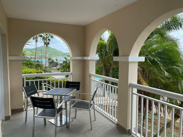 Imagen general del Hotel Divi Carina Bay Beach Resort & Casino Adult Only. Foto 18