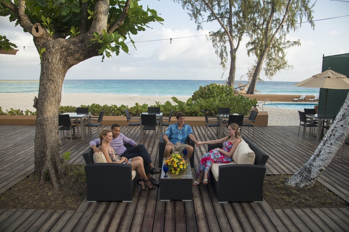 Imagen de los exteriores del Hotel Divi Southwinds Beach Resort. Foto 11