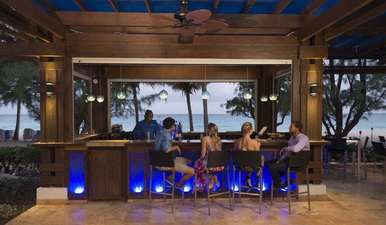 Imagen del bar/restaurante del Hotel Divi Southwinds Beach Resort. Foto 4